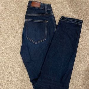 Dark wash skinny jeans